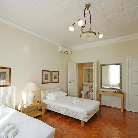 Laura Luxury With Lake View Private Pool, Close The Town And The Lake Gardone Riviera