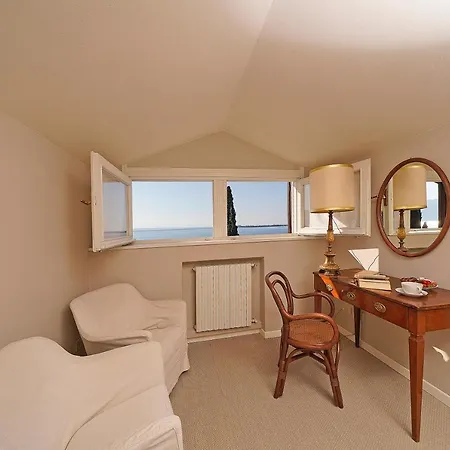 Laura Luxury With Lake View Private Pool, Close The Town And The Lake * Gardone Riviera